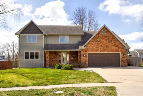 4606 Stonebridge Rd, West Des Moines, IA 50265