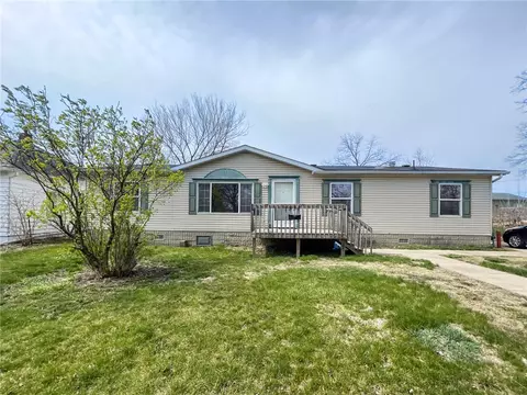 1534 E 19th St, Des Moines, IA 50316