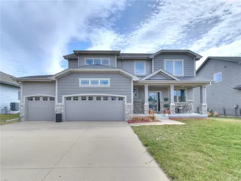 2307 NE 17th St, Ankeny, IA 50021