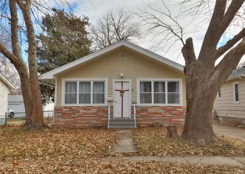 3415 Amherst St, Des Moines, IA 50313