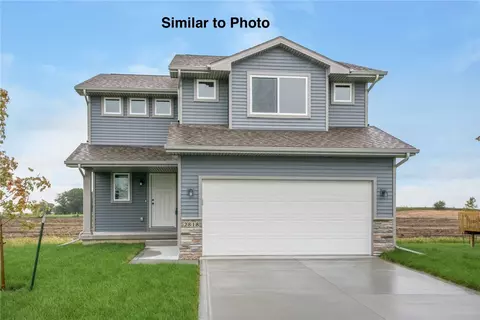 613 NE Meadow Landing Dr, Ankeny, IA 50021