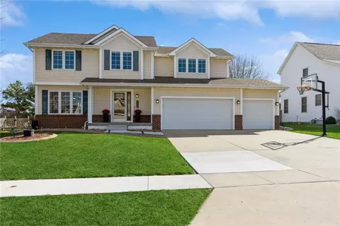 12604 Horton Ave, Urbandale, IA 50323