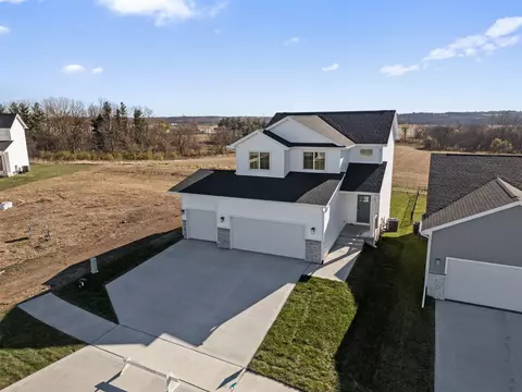 600 W Walnut Pl, Norwalk, IA 50211