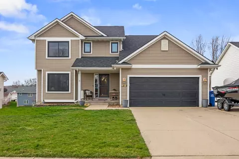 3025 Hart Ave, Des Moines, IA 50320