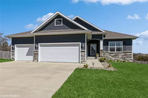 420 Wildcat Ct, Stuart, IA 50250