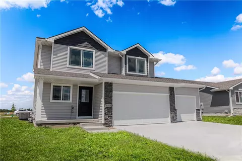 4104 NE 8th St, Ankeny, IA 50021