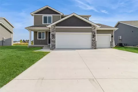 705 NW Rosemont Dr, Waukee, IA 50263