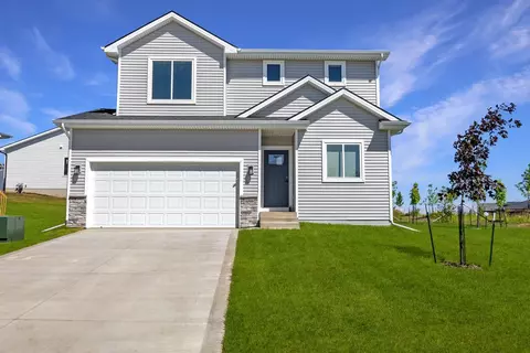 16509 Oakwood Dr, Urbandale, IA 50323