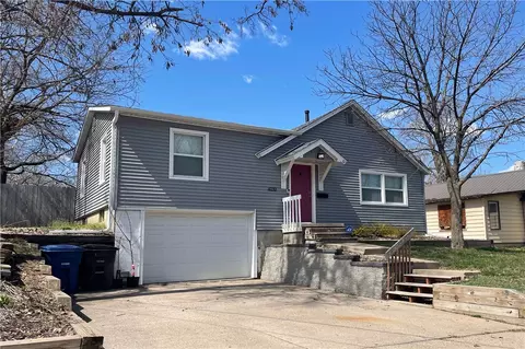 4030 7th St, Des Moines, IA 50313