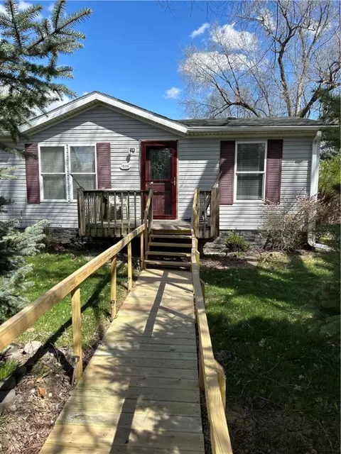 1508 Nodaway St, Corning, IA 50841