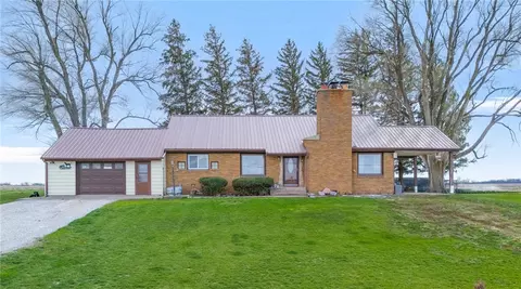 330 Perry St, Knoxville, IA 50138