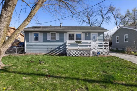 3632 E Sheridan Ave, Des Moines, IA 50317