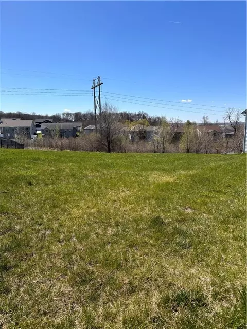 5385 Destiny Dr, Pleasant Hill, IA 50327