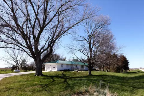 1047 H Ave, Ogden, IA 50212