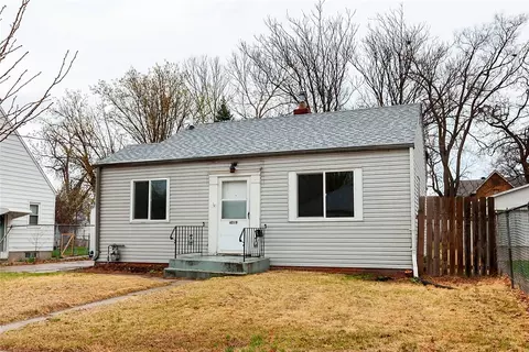 4019 3rd St, Des Moines, IA 50313