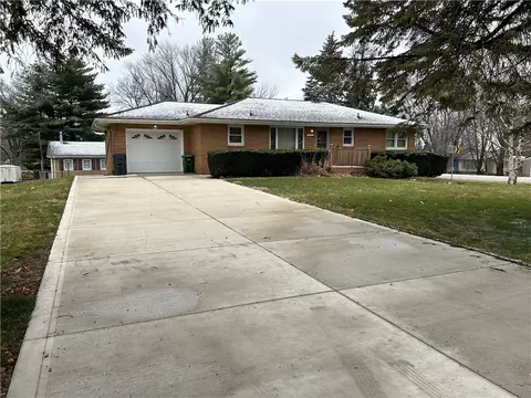 1560 NW 70th Pl, Ankeny, IA 50023