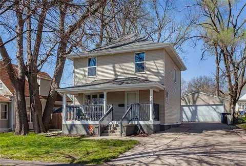 726 Wisconsin Ave, Des Moines, IA 50316