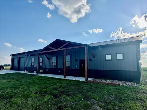6225 W 140th St S, Mitchellville, IA 50169