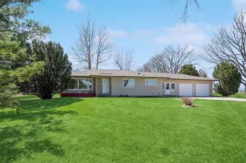 3282 325th St, Gilman, IA 50106