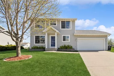 570 SE Murphy Dr, Waukee, IA 50263