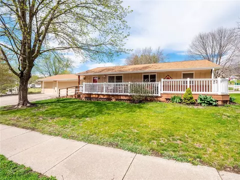 1400 W Clinton Ave, Indianola, IA 50125
