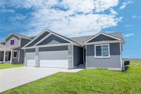 320 NE Driftwood St, Elkhart, IA 50073