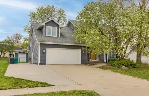 814 SE Rio Cir, Ankeny, IA 50021