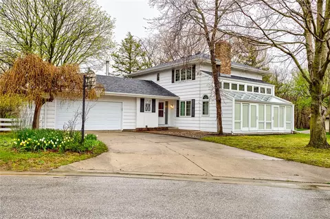 4101 Trail Ridge Cir, Ames, IA 50014