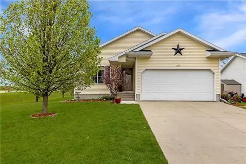 623 East St, Hartford, IA 50118