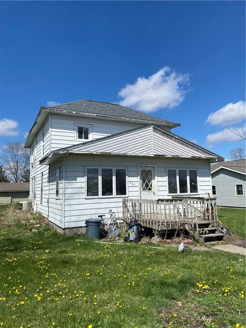 407 County Ave, Sheldahl, IA 50243