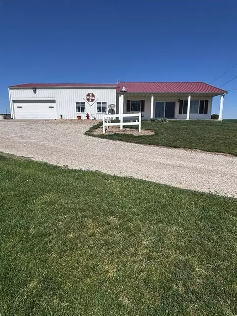 3692 165th St, Brooklyn, IA 52211