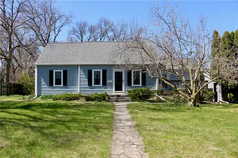 1221 Scott Ave, Ames, IA 50014