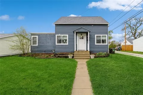 828 G Ave, Nevada, IA 50201