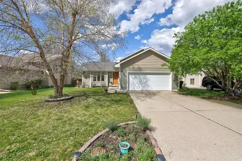 425 Waukee Ave, Waukee, IA 50263