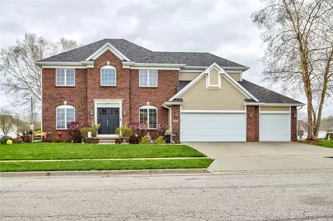 3129 Roxboro Dr, Ames, IA 50010