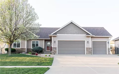 1306 NE 28th St, Ankeny, IA 50021
