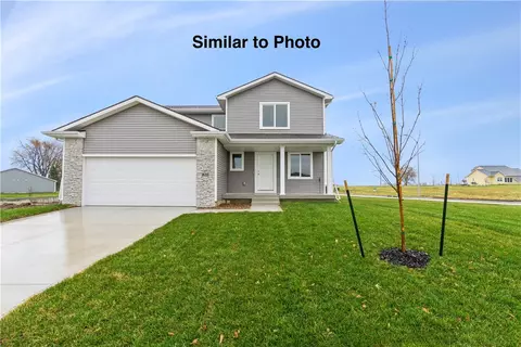 470 NW Compass Ave, Waukee, IA 50263