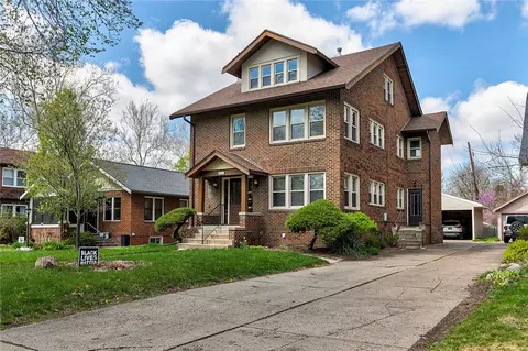 4615 Kingman Blvd, Des Moines, IA 50311