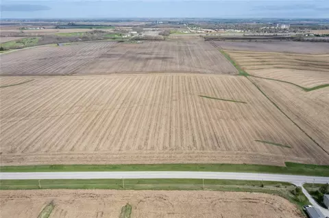 40 NE Acres Ml Ne 46th Ave, Mitchellville, IA 50169