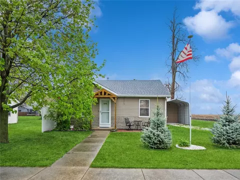 145 E Turner St, Truro, IA 50257