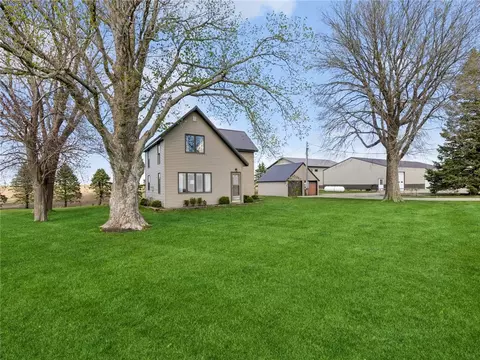 11946 S 60th Ave E, Lynnville, IA 50153
