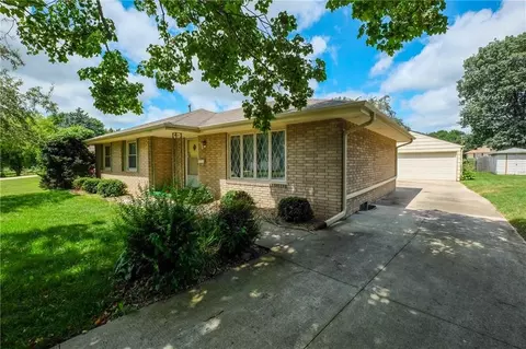 1506 N 4th Ave E, Newton, IA 50208
