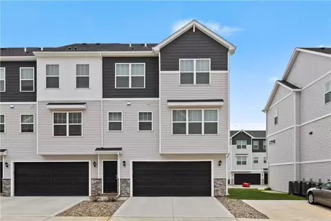 201 NE 23rd Ln, Ankeny, IA 50021