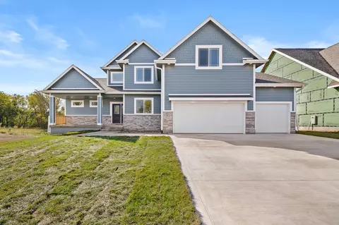 14614 Persimmon Dr, Urbandale, IA 50323