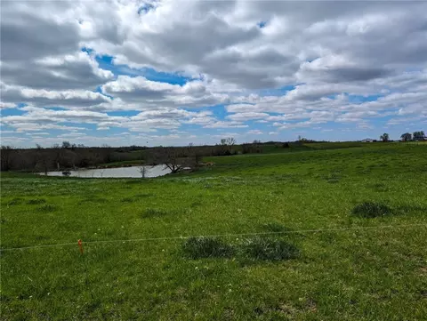 24592 Mcgruder Creek Rd, Leon, IA 50144