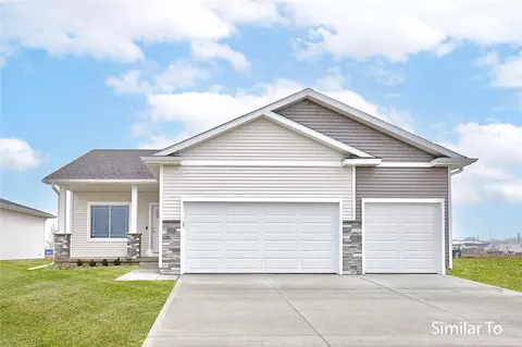 9781 Thorton Dr, Johnston, IA 50131