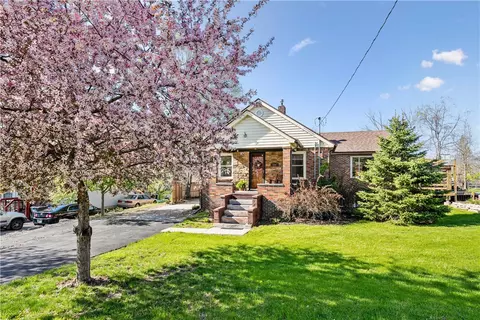 301 Kenyon Ave, Des Moines, IA 50315