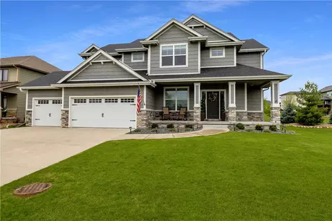4900 160th St, Urbandale, IA 50323