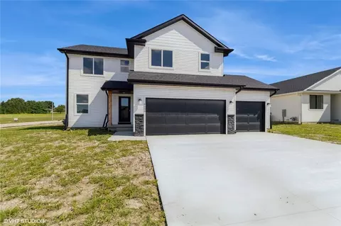 6508 NE Caroline Ave, Pleasant Hill, IA 50327