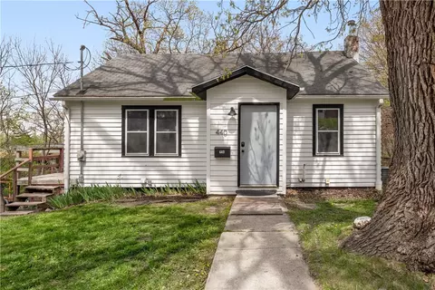 440 E Front St, Colfax, IA 50054